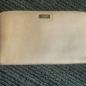 Kate Spade Travel Wallet